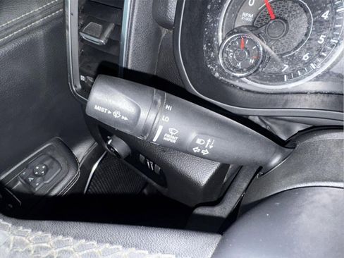 Used 2025 RAM 1500 Laramie AWD/4WD image 17