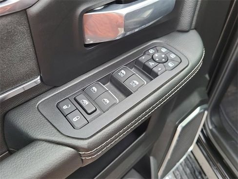 New 2025 RAM 3500 Laramie image 15