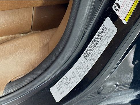 Used 2020 RAM 1500 Limited image 33