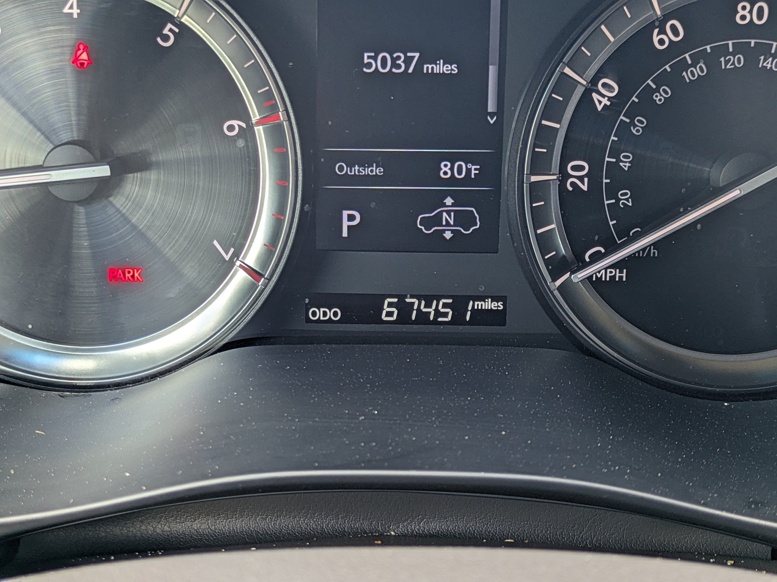 Used 2017 Lexus LX 570 4WD w/ Luxury Package image 30