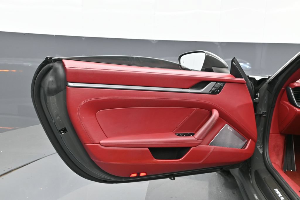 Certified 2021 Porsche 911 Targa 4S AWD/4WD image 8