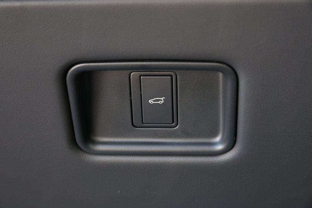 New 2027 Land Rover Range Rover Sport SE AWD/4WD image 15