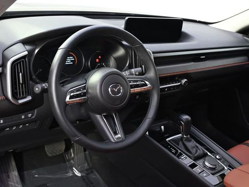 Used 2025 MAZDA CX-50 Meridian Edition AWD/4WD image 11