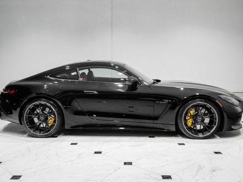 Used 2025 Mercedes-Benz AMG GT 63 image 6