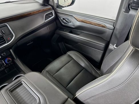 Used 2023 Chevrolet Tahoe Premier AWD/4WD image 25