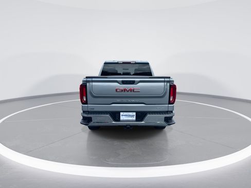 Used 2025 GMC Sierra 1500 SLT AWD/4WD image 8