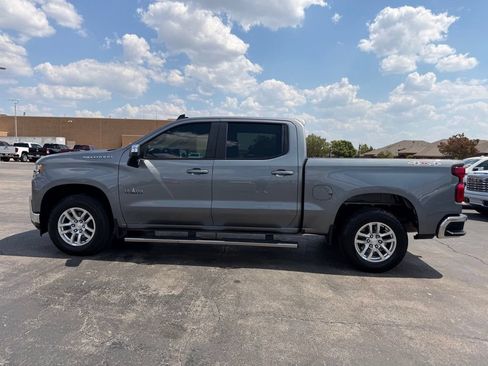 Used 2021 Chevrolet Silverado 1500 LT AWD/4WD image 12