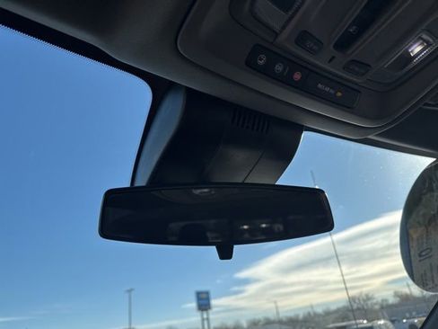 Used 2024 Chevrolet Silverado 1500 LT image 21