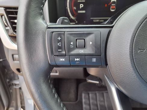 Used 2024 Nissan Rogue Platinum w/ Platinum Premium Package FWD image 19