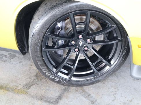 Used 2021 Dodge Challenger R/T Scat Pack w/ T/A Package RWD image 3