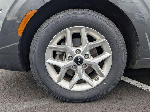 Used 2024 Kia Soul LX w/ Option Group 015 image 11