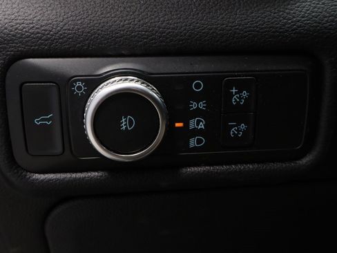 Certified 2022 Ford Explorer XLT w/ Equipment Group 202A image 26