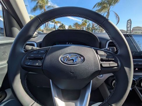 New 2026 Hyundai Venue SEL image 18
