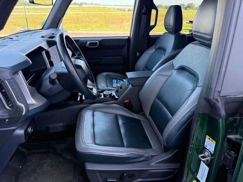 Used 2024 Ford Bronco Outer Banks AWD/4WD image 13