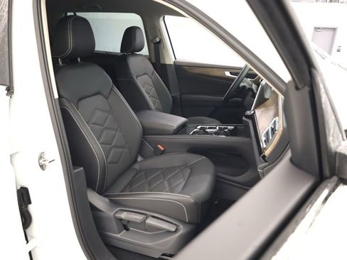 New 2026 Volkswagen Atlas SE image 29