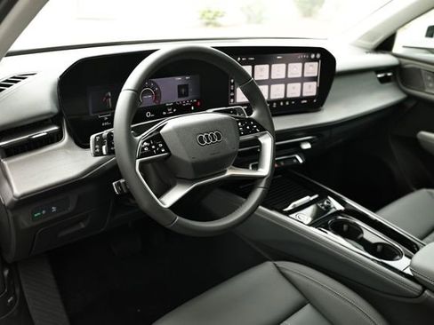 New 2026 Audi Q3 quattro 2.0T AWD/4WD image 19