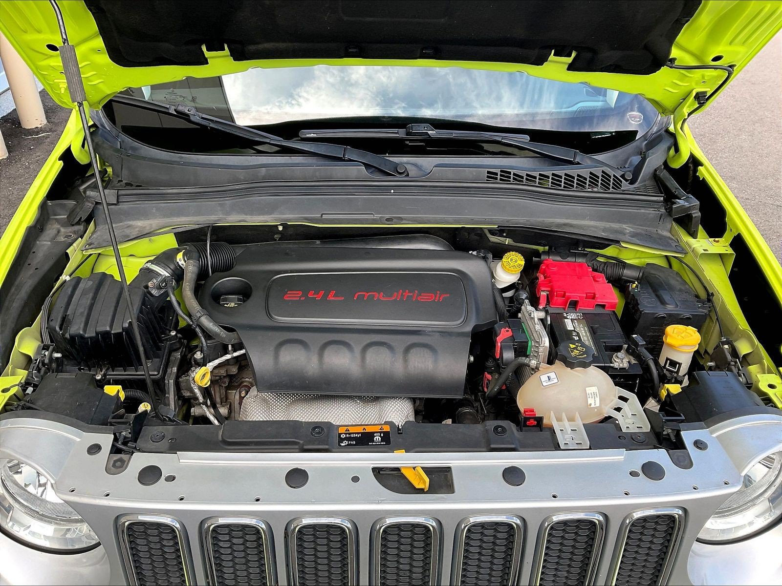 Used 2018 Jeep Renegade Limited FWD image 30