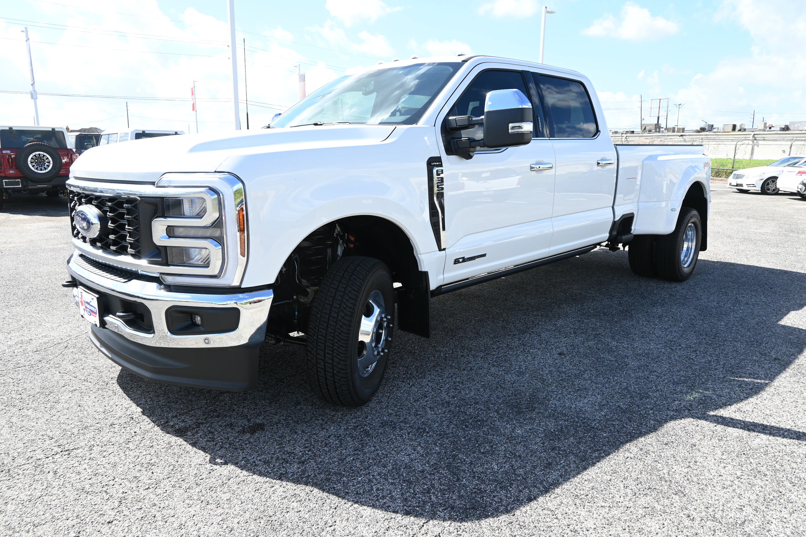 New 2026 Ford F350 Lariat w/ Lariat Premium Package AWD/4WD image 8