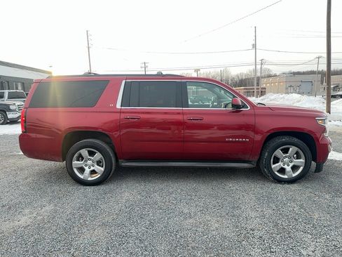 Used 2015 Chevrolet Suburban LT image 5