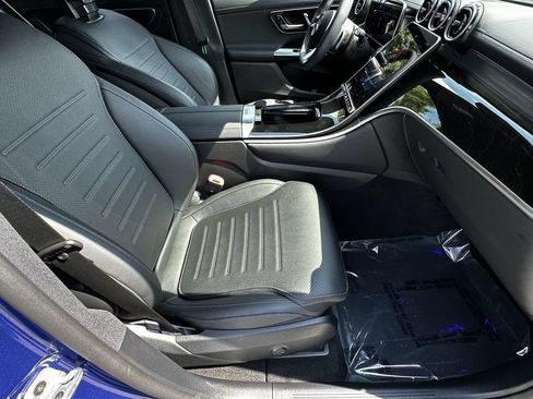 Certified 2025 Mercedes-Benz GLC 300 4MATIC w/ AMG Line image 15