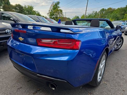 Used 2016 Chevrolet Camaro LT w/ Technology Package RWD image 4