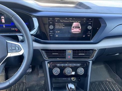 Used 2023 Volkswagen Taos SE AWD/4WD image 4
