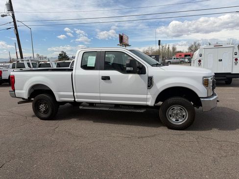 Used 2018 Ford F350 XL image 1