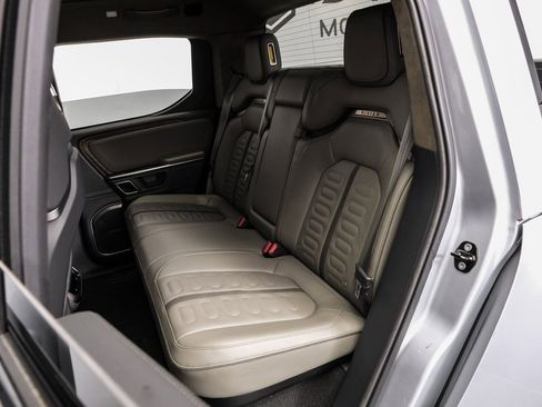 Used 2022 Rivian R1T Launch Edition image 45