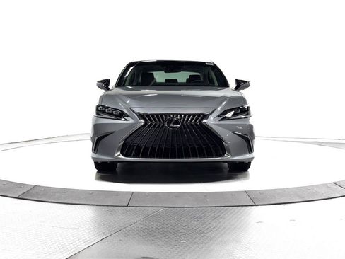 New 2025 Lexus ES 350 Ultra Luxury image 2