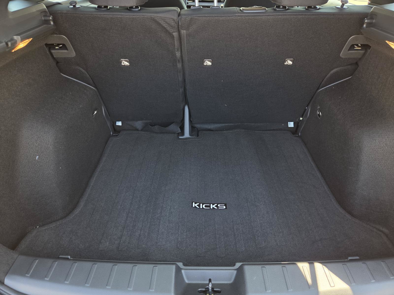 New 2027 Nissan Kicks S FWD image 11