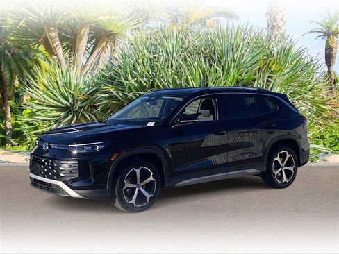 New 2026 Volkswagen Tiguan SE image 1