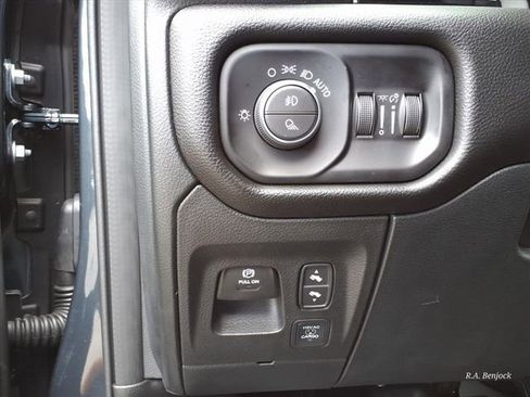 New 2026 RAM 1500 Laramie w/ Night Edition AWD/4WD image 12