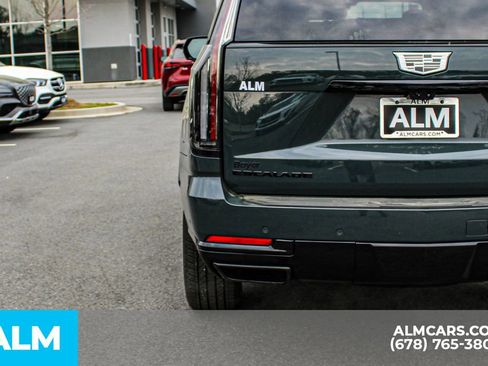 Used 2025 Cadillac Escalade Sport w/ LPO, ONYX Package image 12