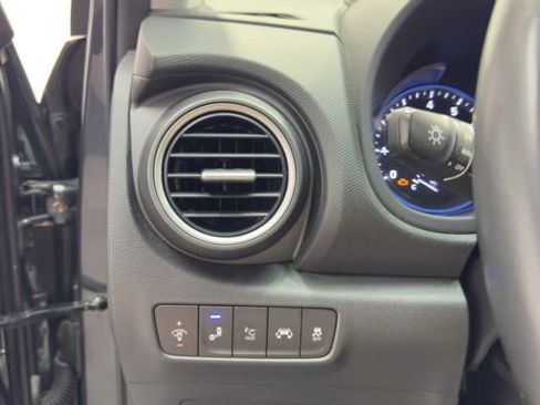 Used 2021 Hyundai Kona Ultimate FWD image 30
