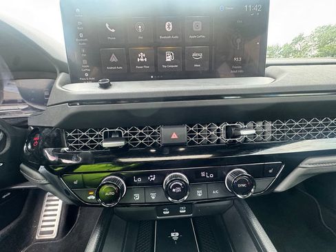 Used 2025 Honda Accord Sport image 15