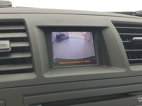 Used 2012 Toyota Highlander SE w/ Tow Pkg image 28