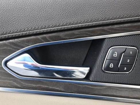 Used 2020 Lincoln Nautilus Reserve AWD/4WD image 8