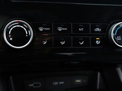 Used 2023 Hyundai Santa Cruz SEL image 8