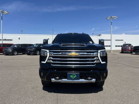 Certified 2024 Chevrolet Silverado 3500 High Country w/ High Country Premium Package AWD/4WD image 2