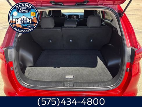 Used 2022 Kia Sportage LX FWD image 17