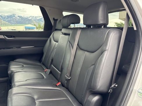 Used 2022 Hyundai Palisade SEL w/ 8P Bench Seat Package AWD/4WD image 21