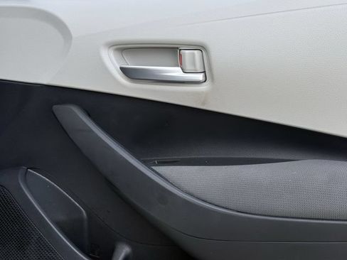Used 2020 Toyota Corolla LE FWD image 26