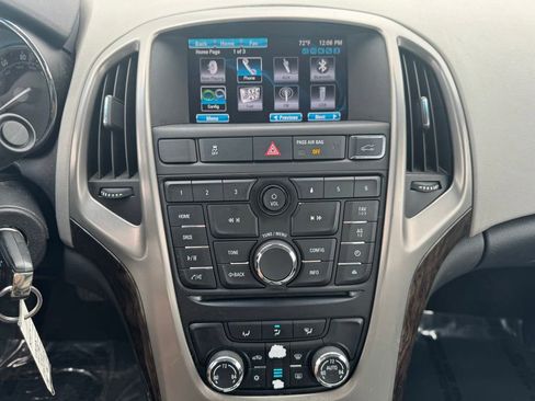 Used 2013 Buick Verano FWD image 16