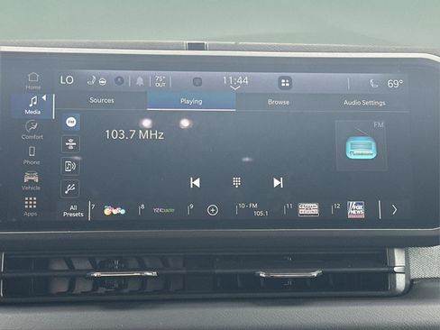 Used 2024 Jeep Wrangler Sahara image 13