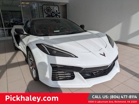Used 2025 Chevrolet Corvette Z06 w/ Battery Protection Package RWD image 1