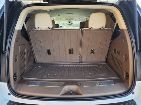 Used 2023 GMC Yukon Denali w/ LPO, Floor Liner Package RWD image 16