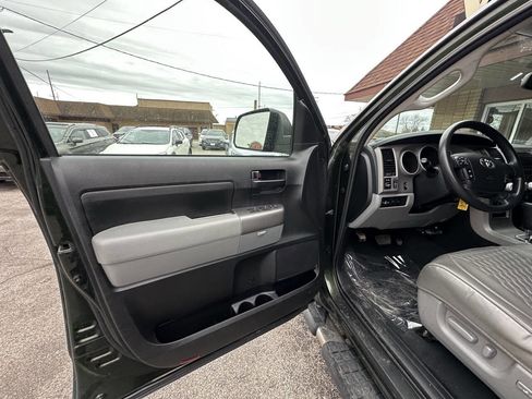 Used 2013 Toyota Tundra 4x4 Double Cab w/ TRD Off-Road Pkg image 12