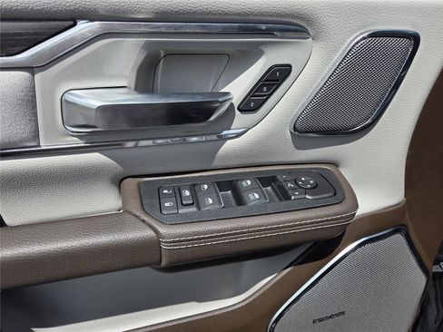 New 2026 RAM 1500 Laramie AWD/4WD image 22