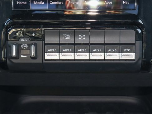 New 2026 RAM 3500 Tradesman image 18