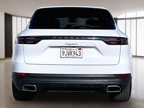 Used 2023 Porsche Cayenne AWD/4WD image 5
